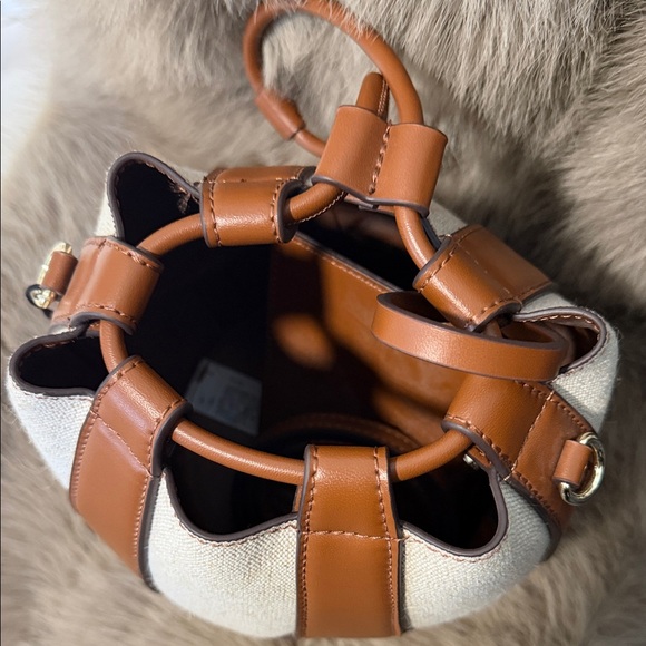 Zara NWT Tan and Cream Mini Bucket Bag - Picture 3 of 7